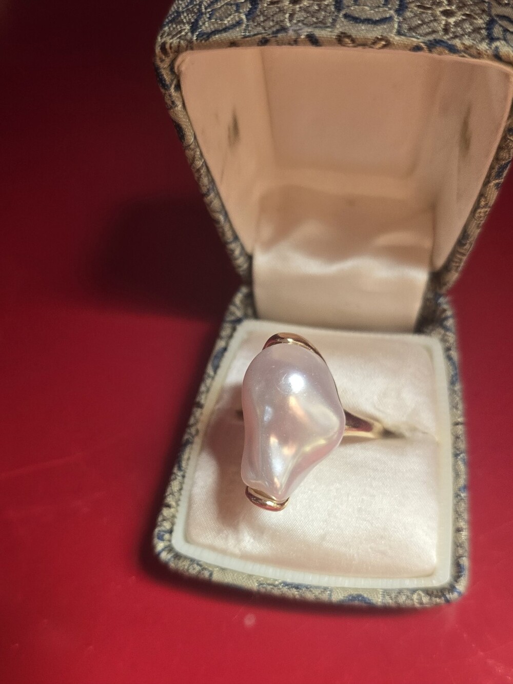 Elegant Baroque Pearl Lustrous Dinner Ring Timeless Elegant Piece Sz8